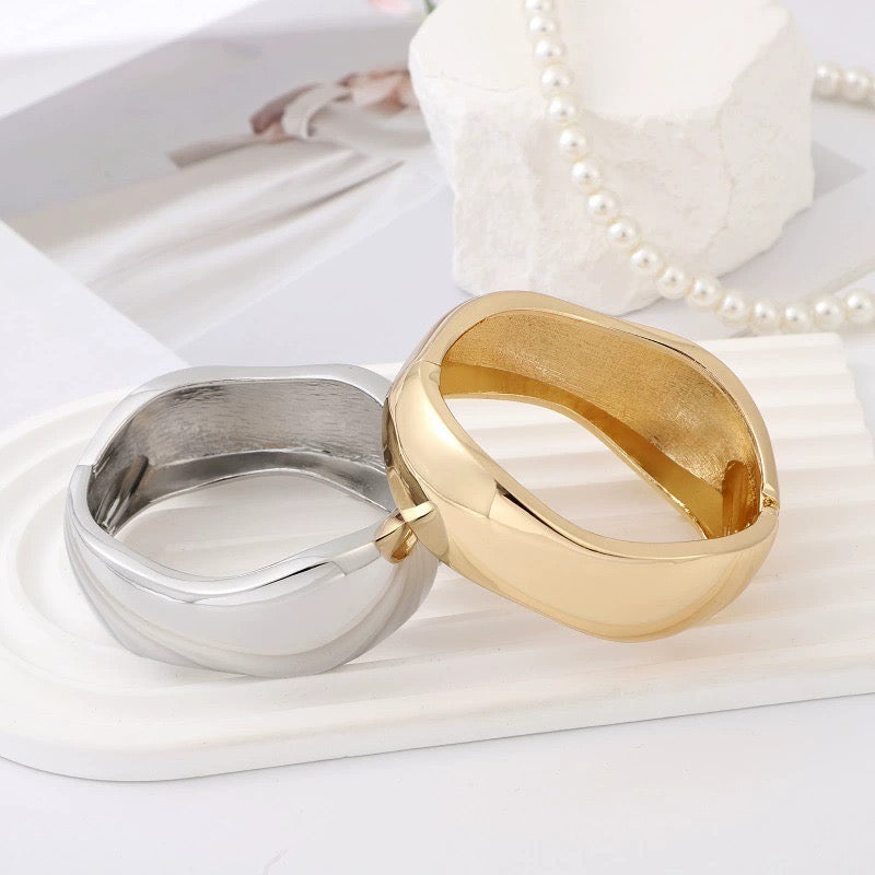 ✨HC44: Handcuff for Stack: Bold (Golden)✨