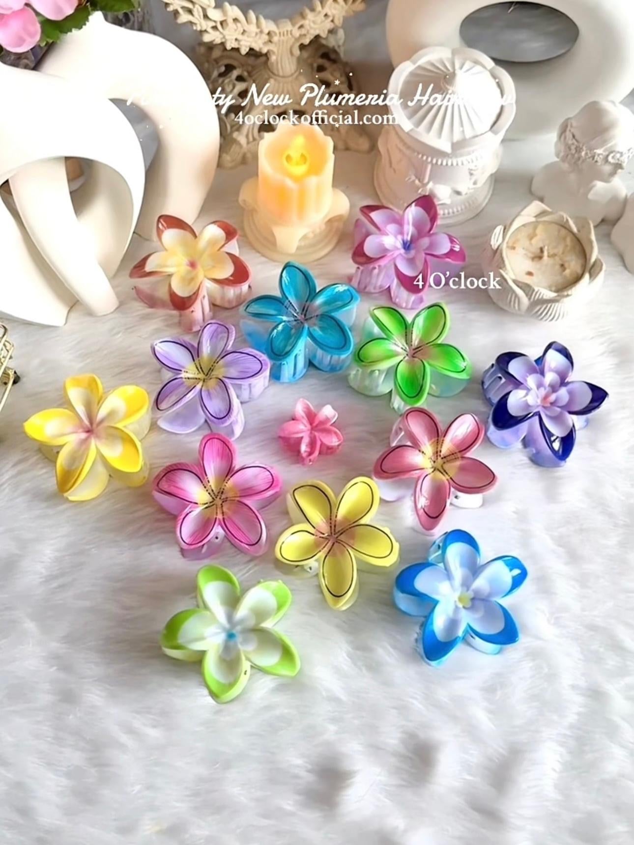 Pinteresty New Plumeria Hairclaw - Sketch Green