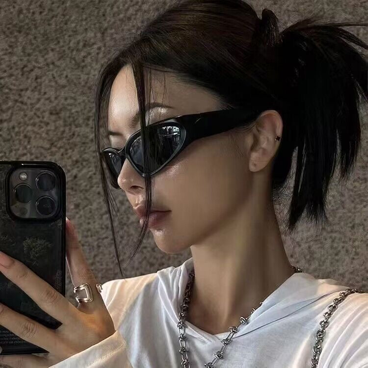 S04: Pinteresty Y2k Sports Sunglasses - Black (with box) Unisex