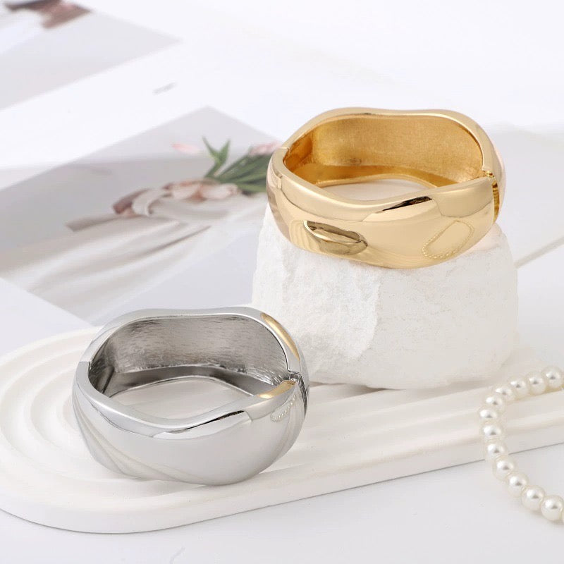 ✨HC44: Handcuff for Stack: Bold (Golden)✨