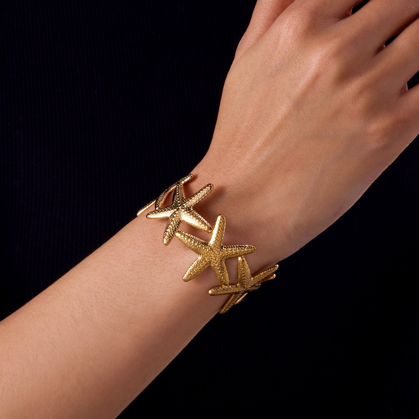 ✨HC140: 18k Gold Plated Stainless Steel Handcuff for Stack: Starfish Cuff (Golden)✨