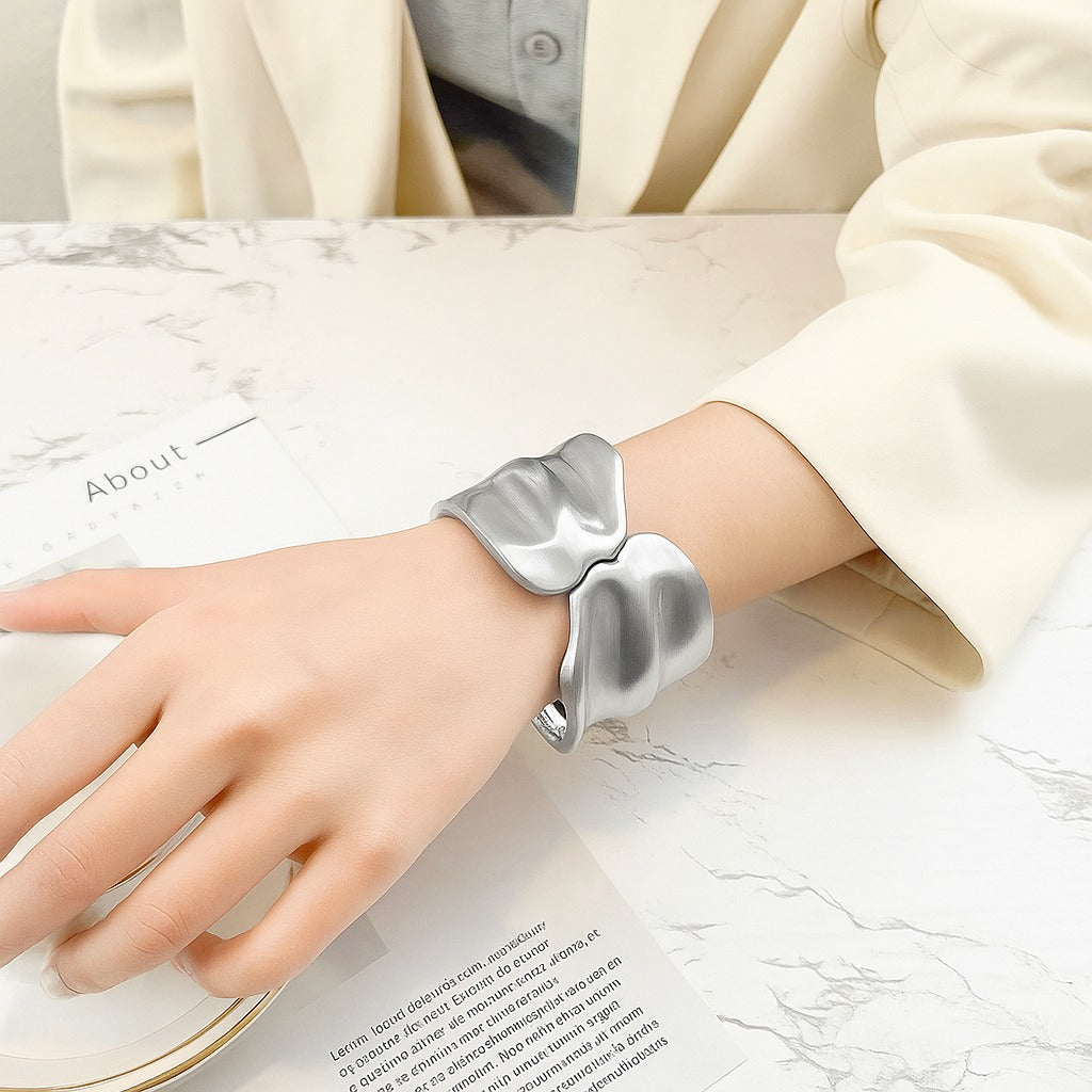 HC50.S: Handcuff for Stack: Thick Wide (Silver)
