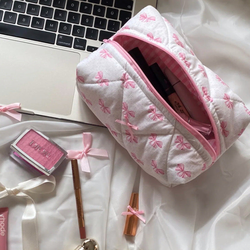 🎀 15.Pinteresty Makeup Bag: Small Butterfly Pink 🫧
