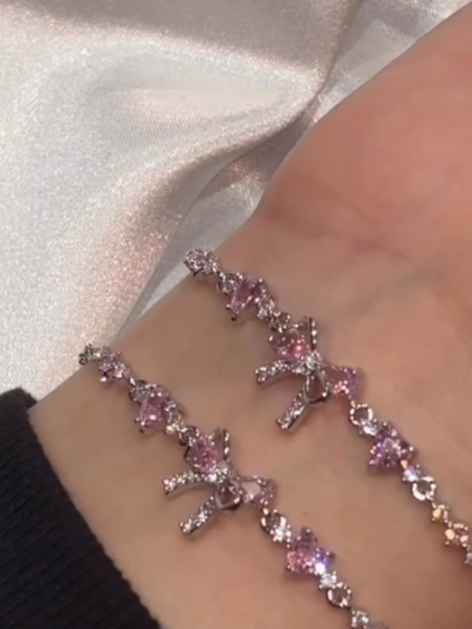 Silver: ✨🎀Bow Pink Stone Bracelet🎀✨ (Without box)