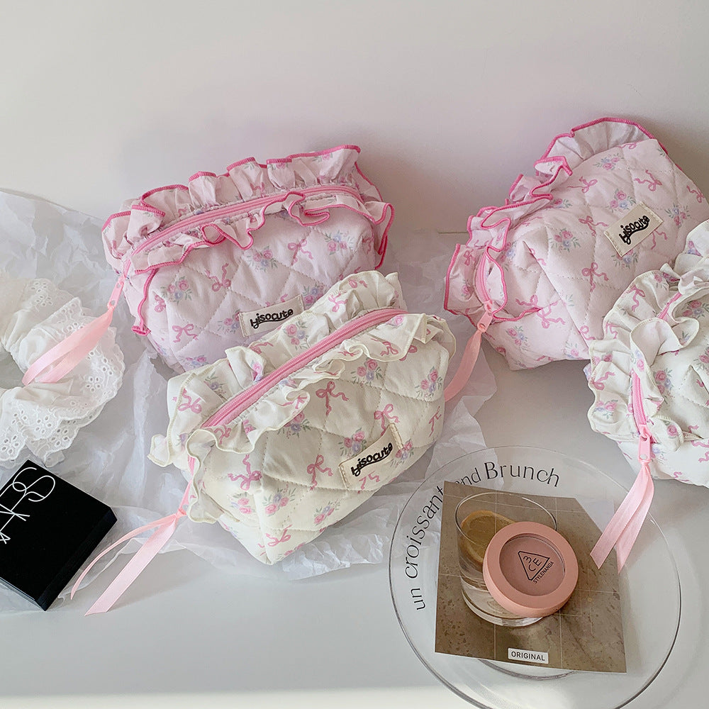 🎀13. Pinteresty Makeup Bag: Pink Tone Floral🫧