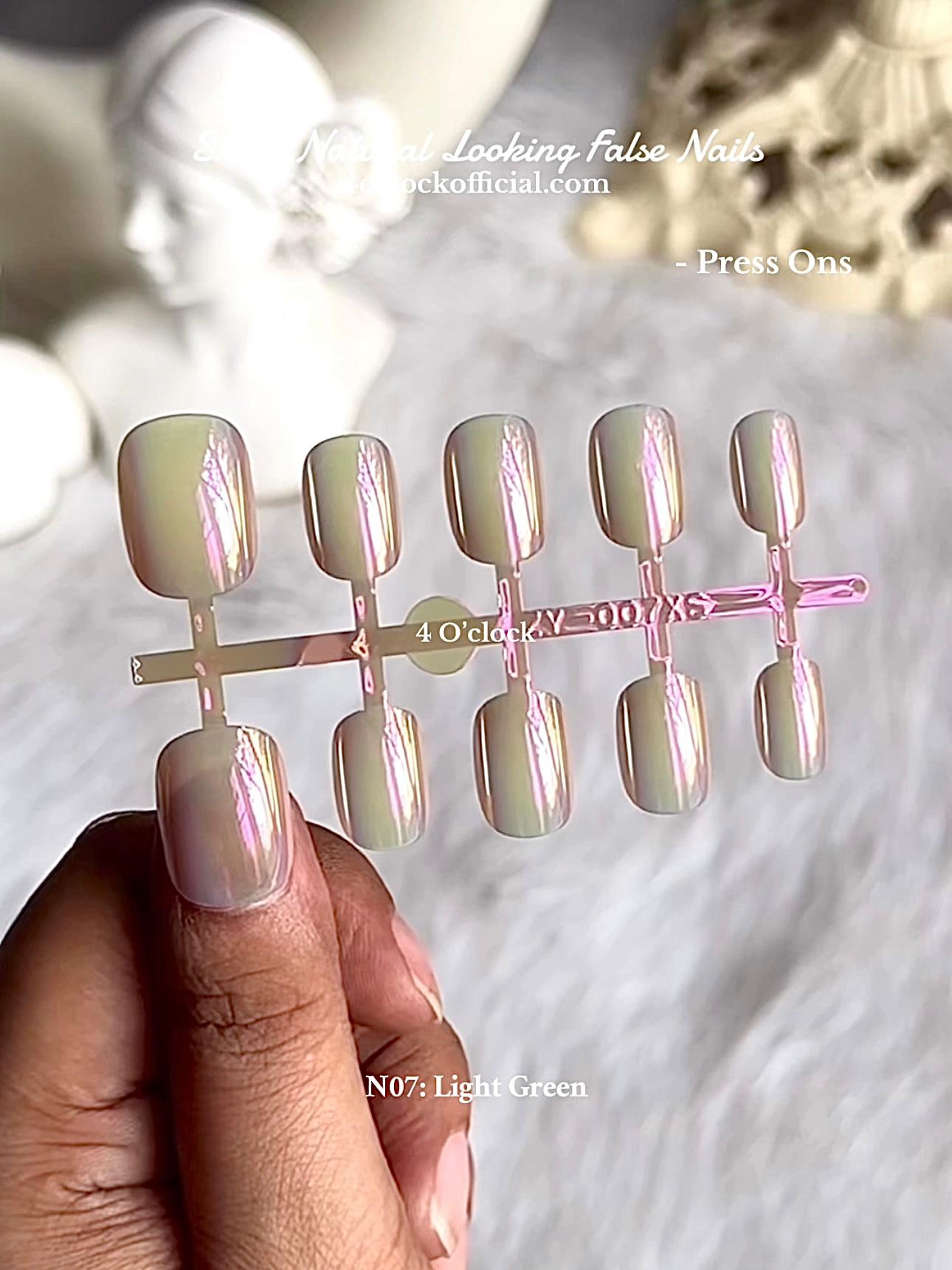 💅N07: Press On Nails: Light Green.✨ Size: XS