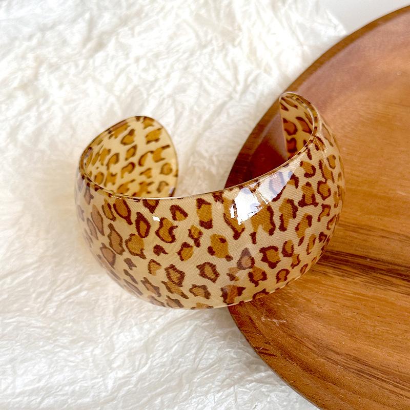 ✨HC16: Handcuff for Stack: Cheetah Cuff✨