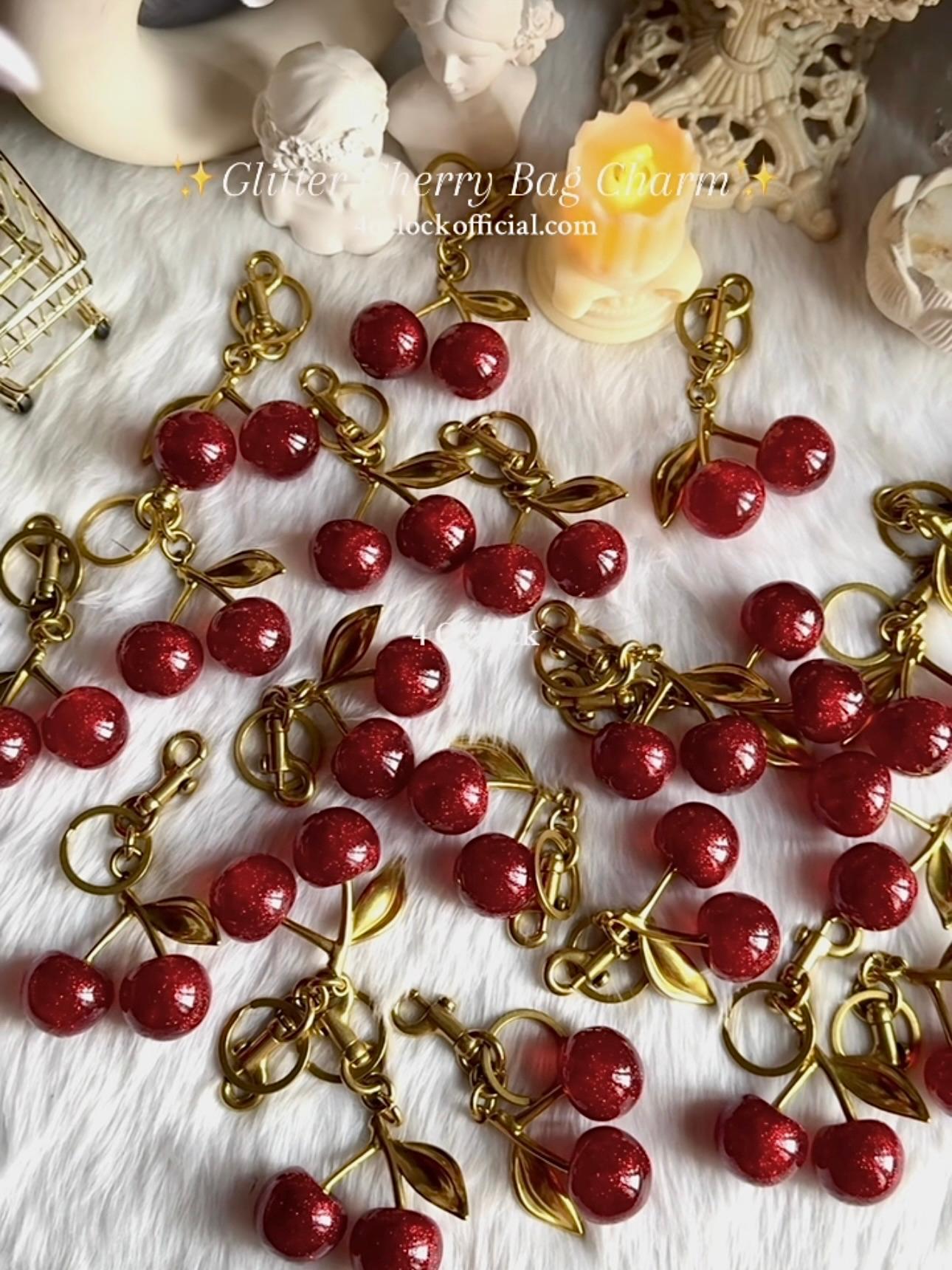 ✨🍒Glitter Cherry Bag Charm/Keychain🍒✨