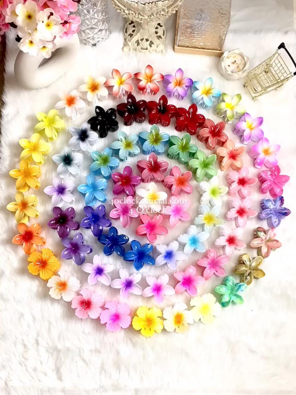 ✨🌸Big Plumeria Hairclaws: Black🌸✨