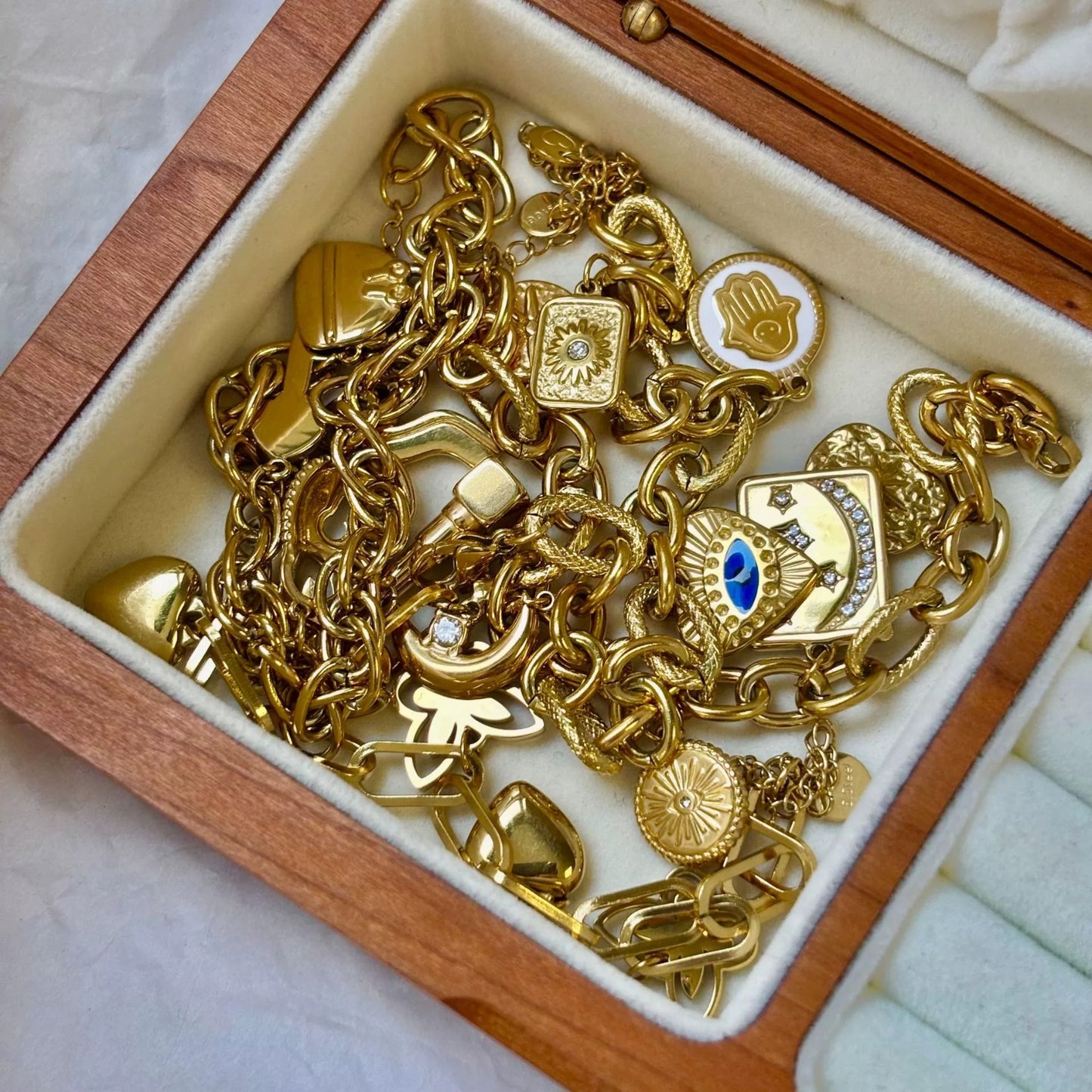 BN30: 18K Gold Plated Premium Stainless Steel Charm Bracelet