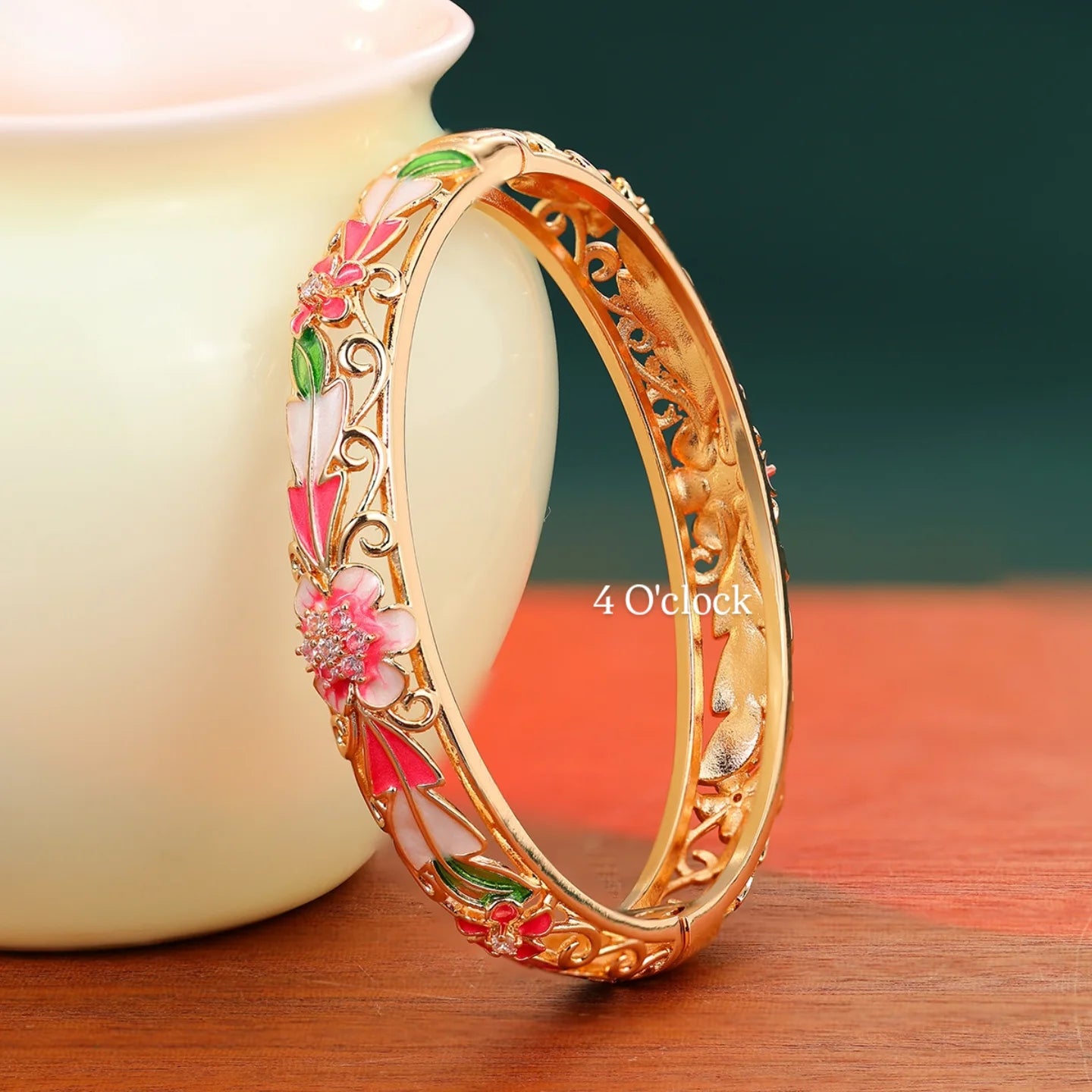 ✨🏰VC39: Cloisonné Vintage Victorian Bangles : Red & Pink 🌸🕯️