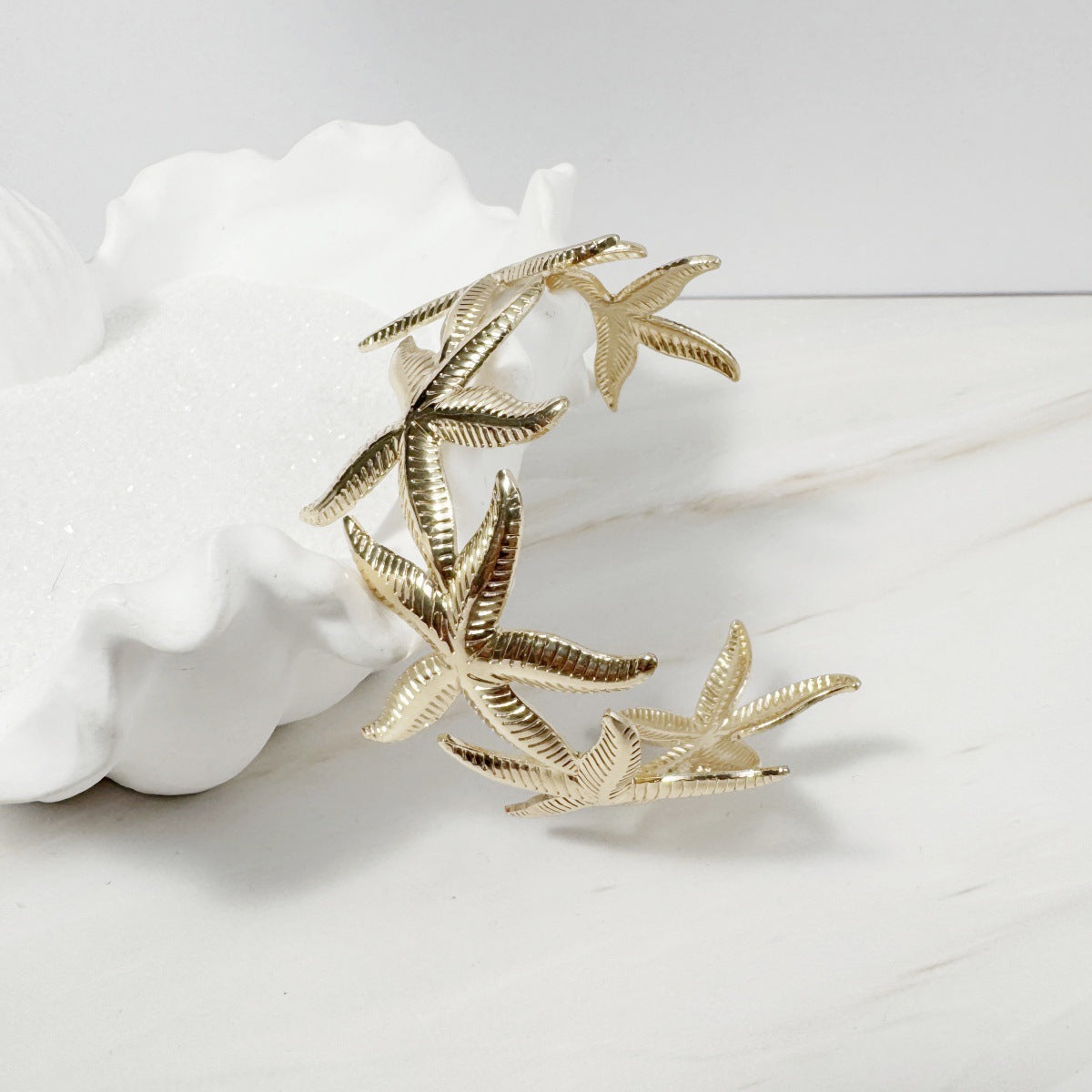 HC140: Handcuff for Stack: Starfish Cuff (Golden)