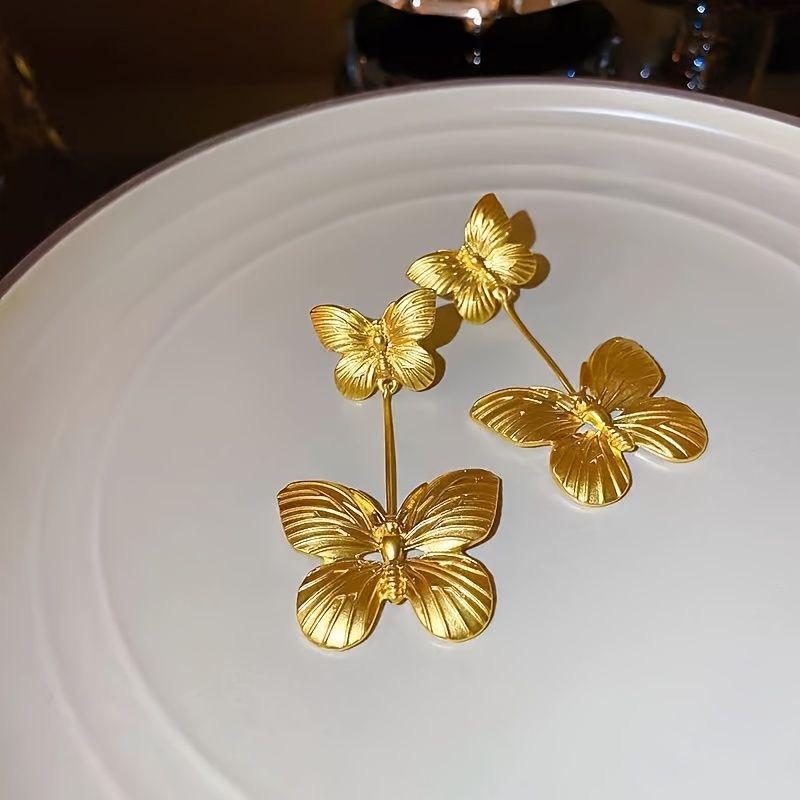 Vintage Earrings: Golden Butterfly