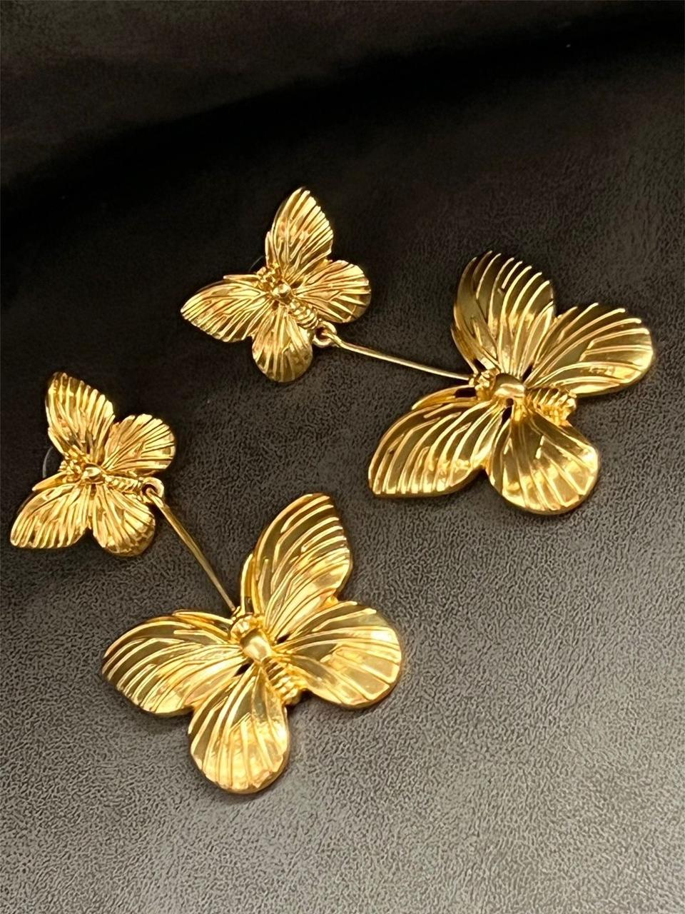 Vintage Earrings: Golden Butterfly