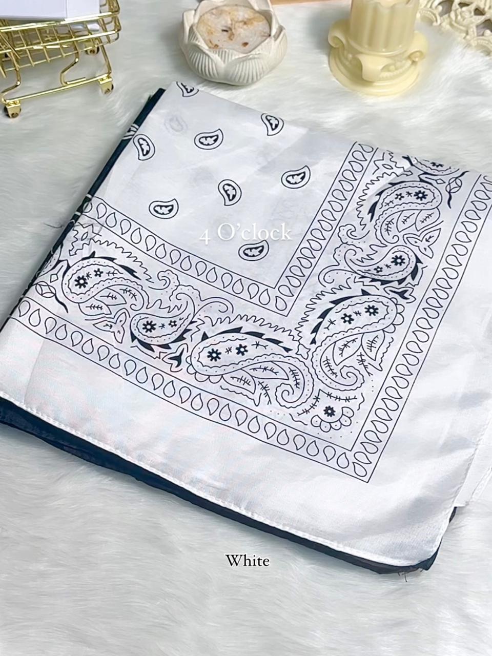 ✨90’s Bandana: White💗