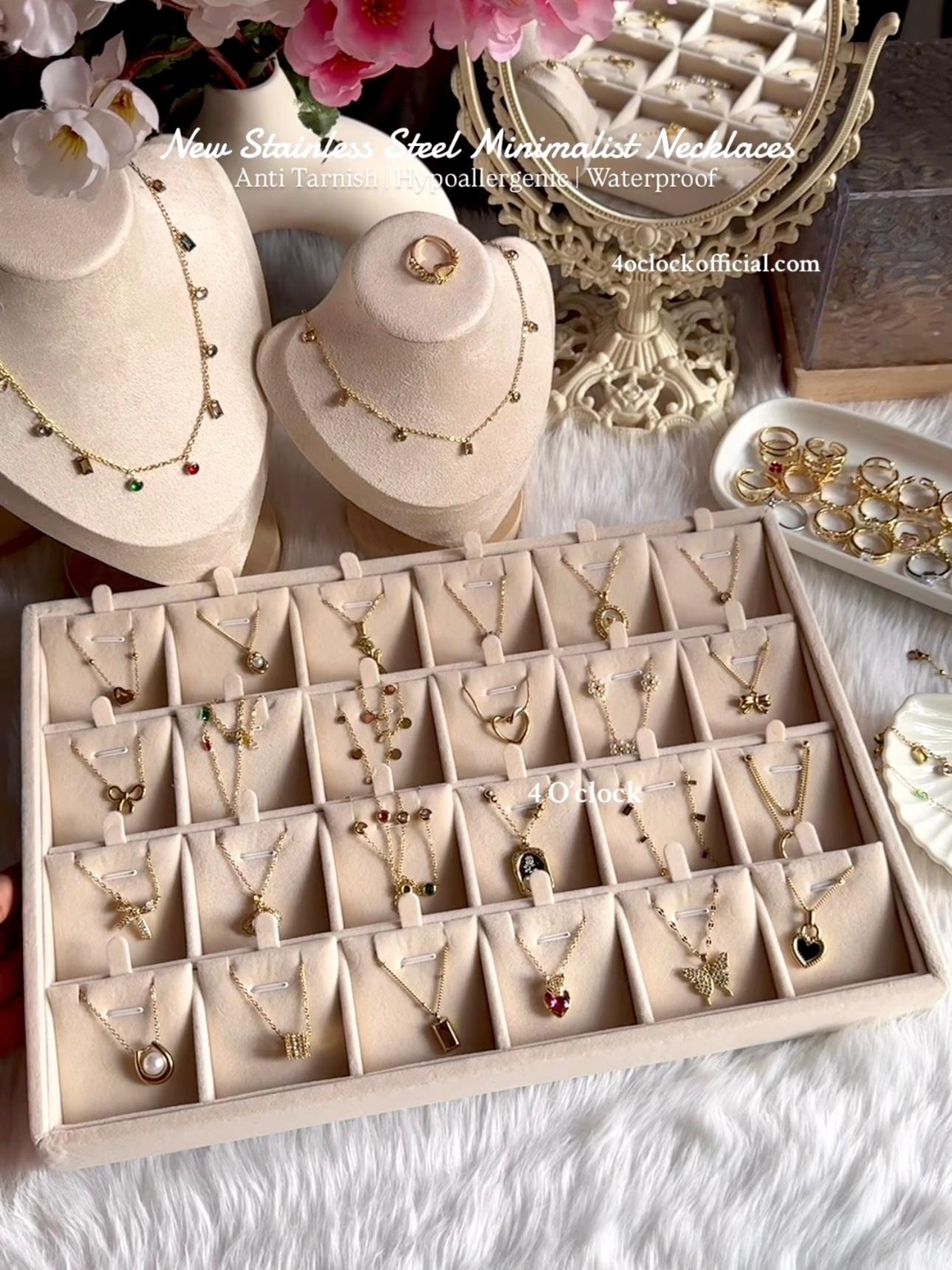 ✨18k Gold Plated Stainless Steel Necklace: Dual Colored Heart✨