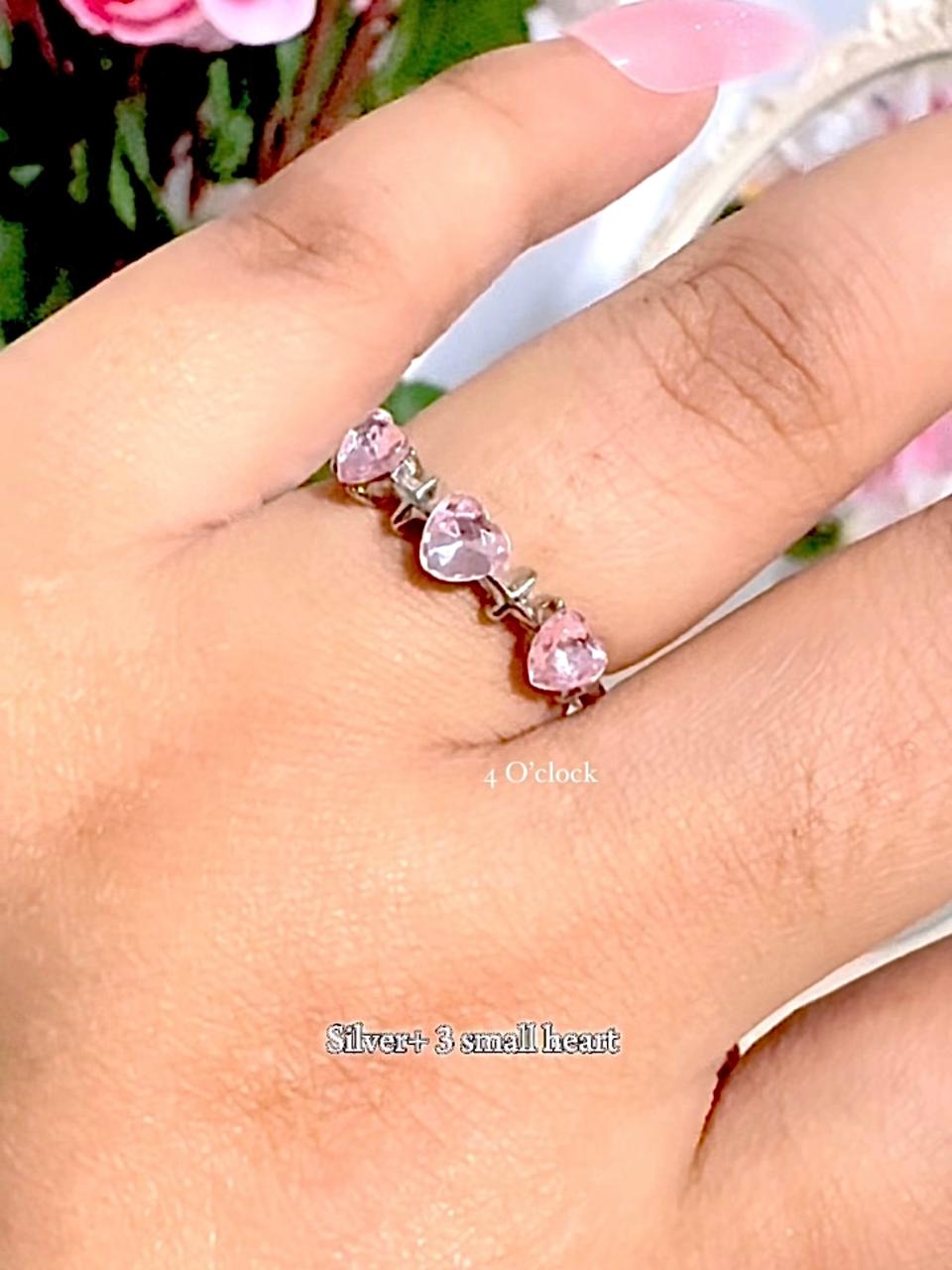 ✨🌸Pink Finger Ring: Silver+3 Stone Heart🌸✨