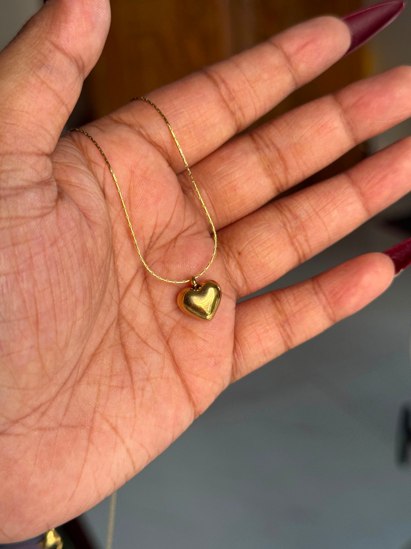 P01: 18k Gold Plated Stainless Steel Minimalist Necklace: Golden Heart