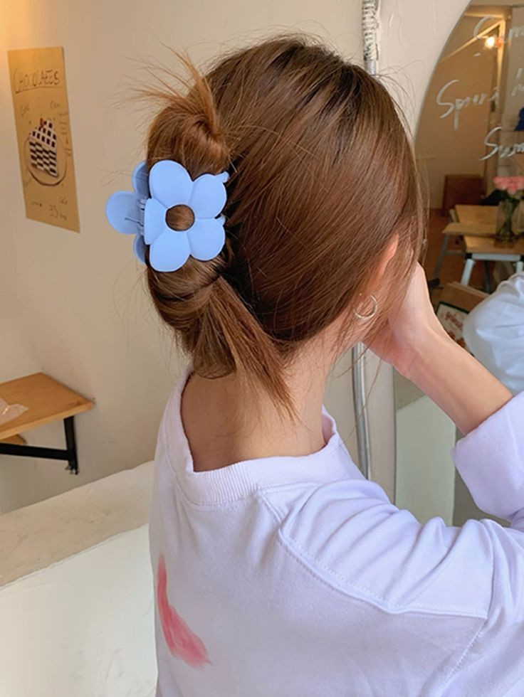 Floral Hairclaws: Sky Blue