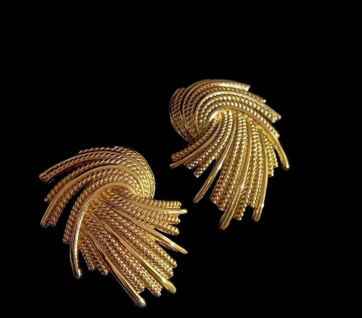 Vintage Earrings: Spiral Shaped