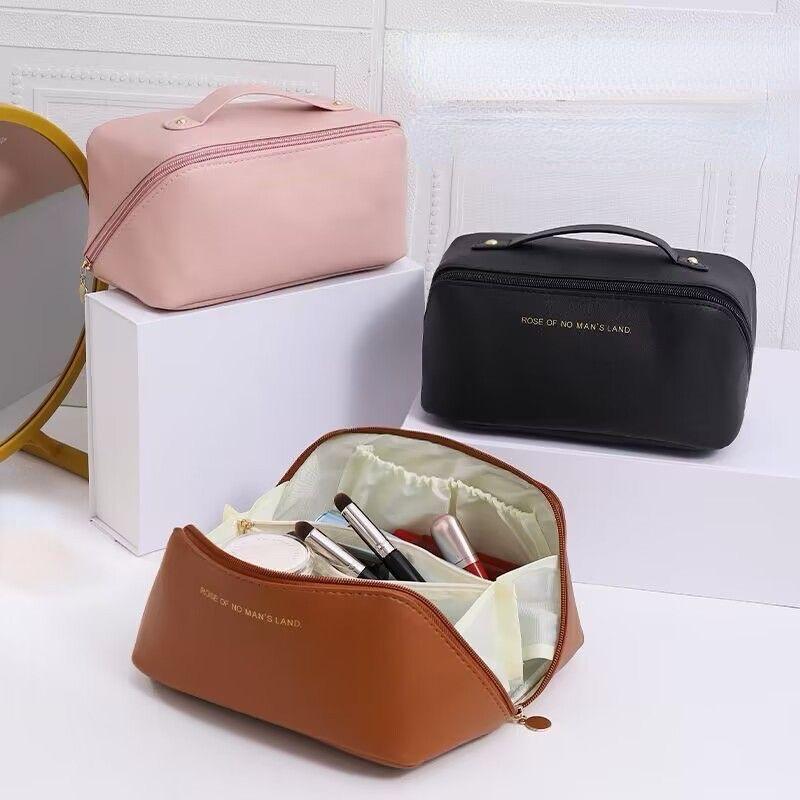 Makeup Bag: Black