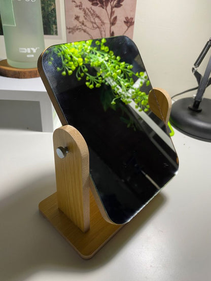 M32: Vanity Mirror: Wooden Square (rotating)