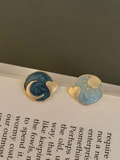 Vintage Earrings: Sun-Moon