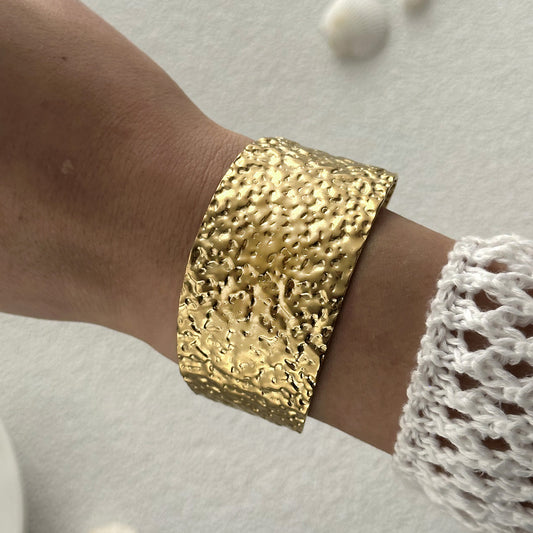 ✨HC145: 18k Gold Plated Stainless Steel Handcuff for Stack: Sculpt Cuff (Golden)✨