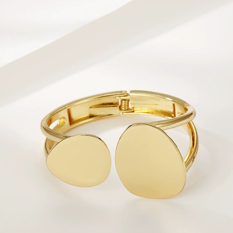 HC53.G: Handcuff for Stack: Wired (Golden) – 4 O'clock