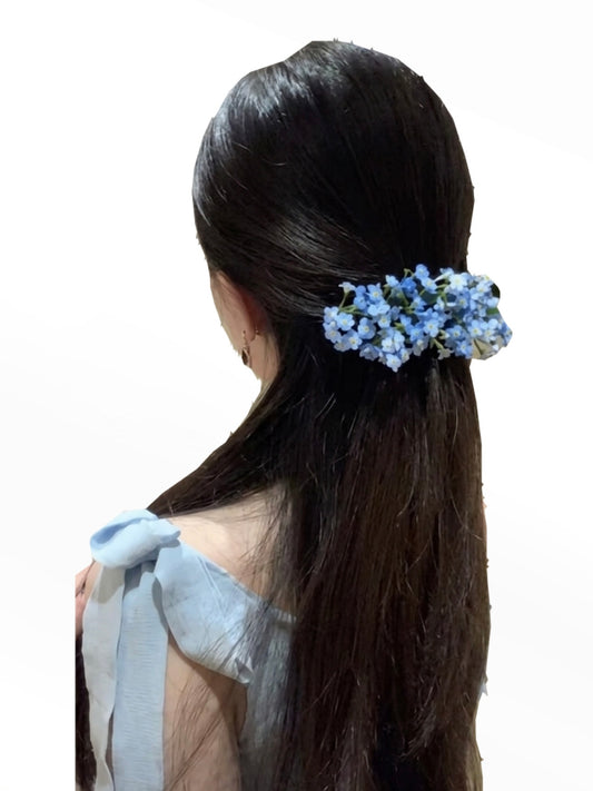 Gypsophila Hair Clip: Blue