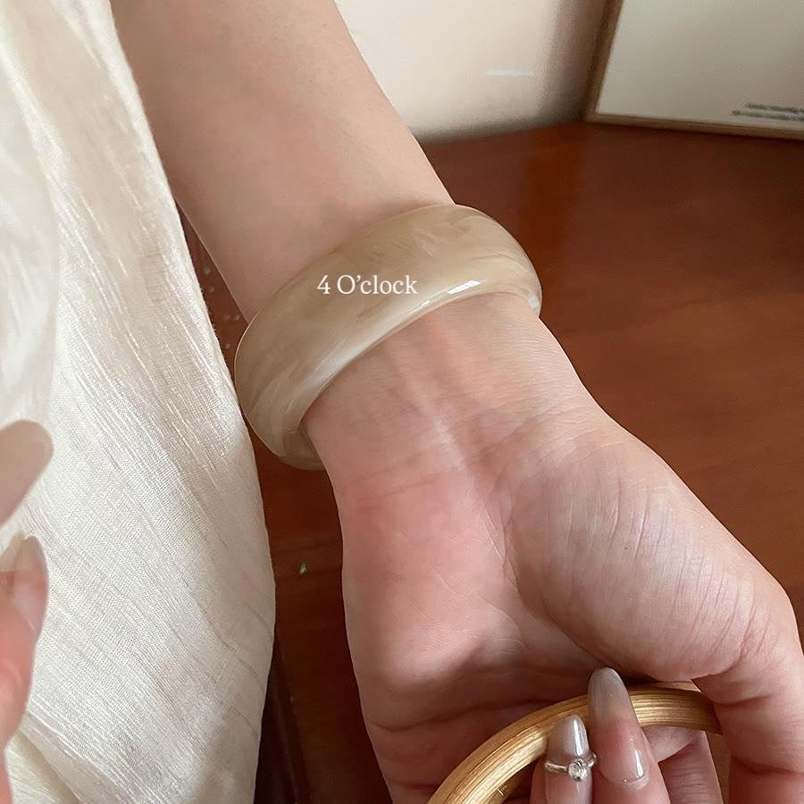 ✨HC87: Elastic Resin Bangles/Bracelet - Light Brown💗