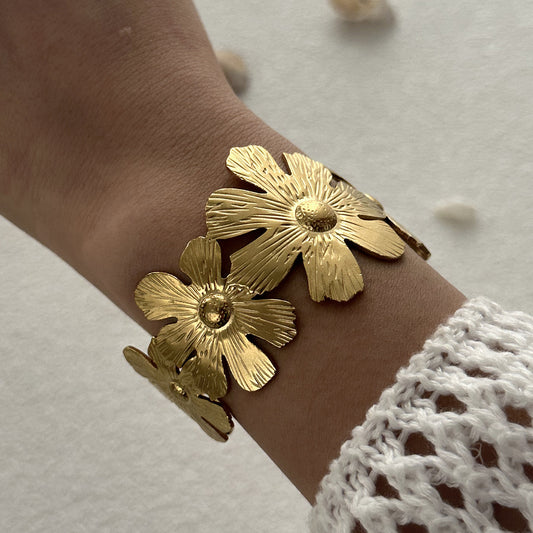 ✨HC146: 18k Gold Plated Stainless Steel Handcuff for Stack: Floral Cuff (Golden)✨