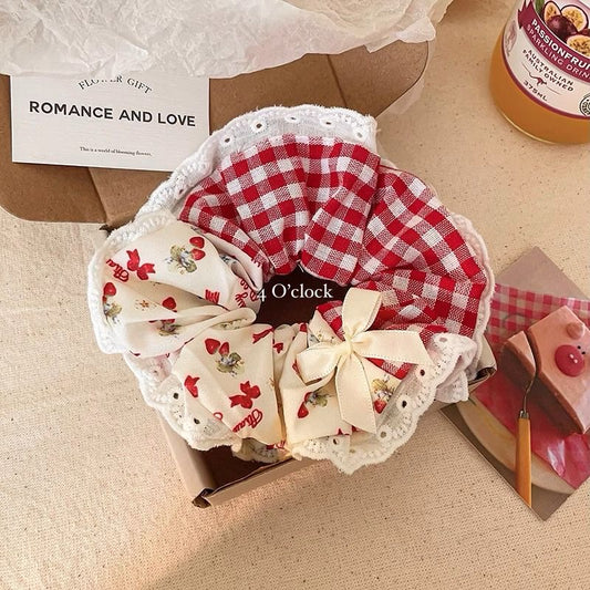 🍓6. Pinteresty Cottagecore Hair Scrunchie - Strawberry Italia🍰