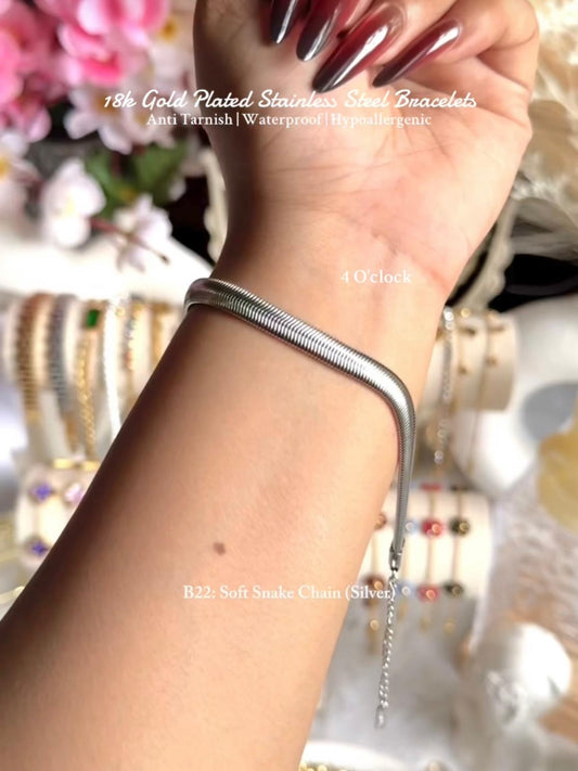 ⚜️B22: 18k Gold Plated Stainless Steel Minimalist Bracelet:Soft Snake Chain (Silver)✨