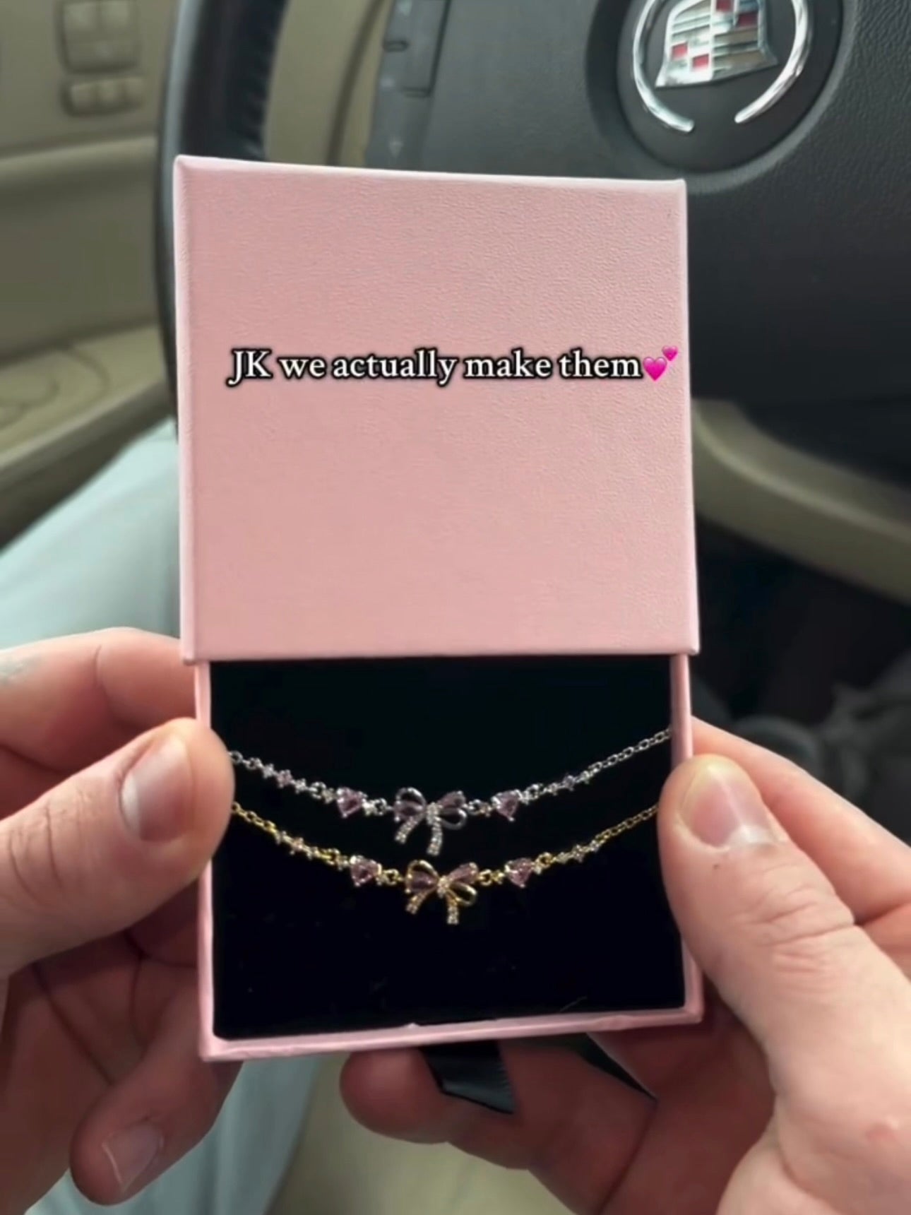 Silver: ✨🎀Bow Pink Stone Bracelet🎀✨ (Without box)