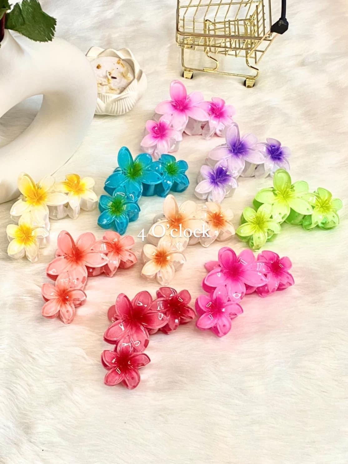 Big Plumeria Hairclaws: Neon Green (3 flowers are attached)