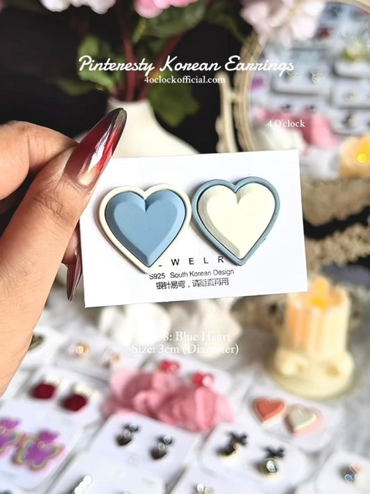 🫰🏻Korean Earrings: Blue White Heart💙