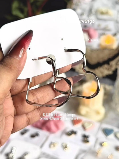 🫰🏻KE34: Korean Earrings: Heart Hoops 🎀✨