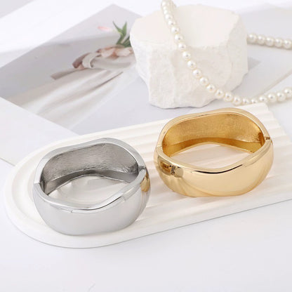 ✨HC44: Handcuff for Stack: Bold (Golden)✨