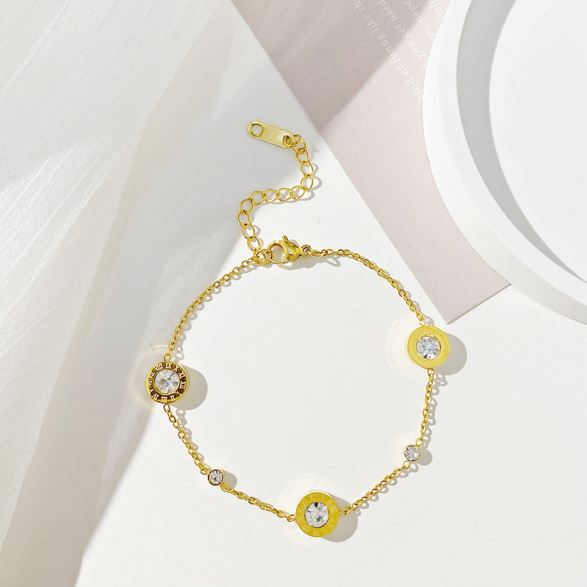 ⚜️B60: 18k Gold Plated Stainless Steel Minimalist Bracelet✨