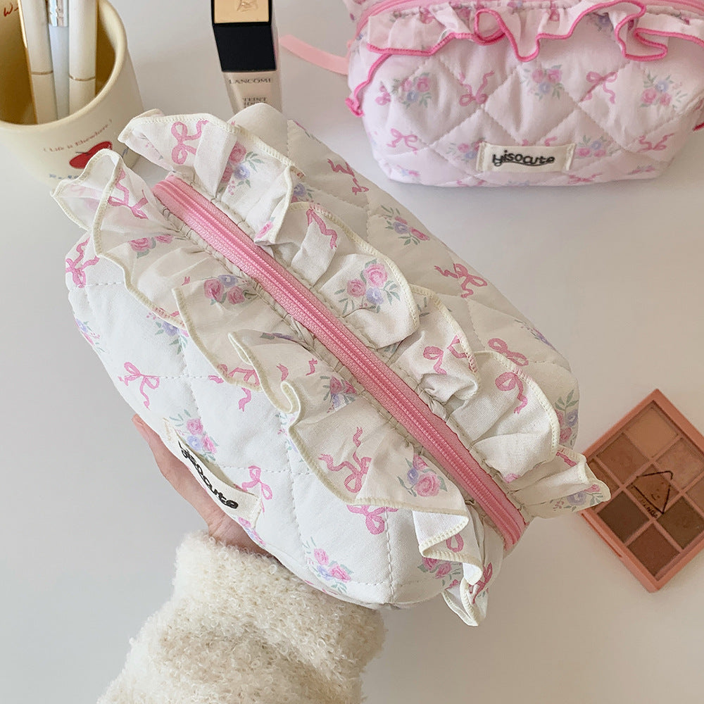 🎀13. Pinteresty Makeup Bag: Pink Tone Floral🫧