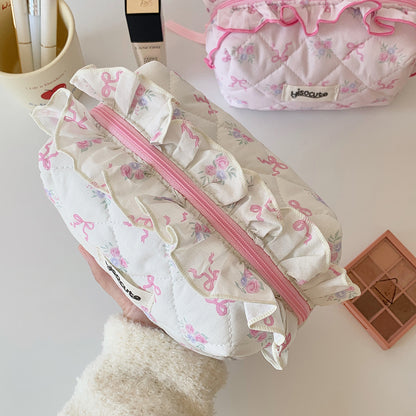 🎀13. Pinteresty Makeup Bag: Pink Tone Floral🫧