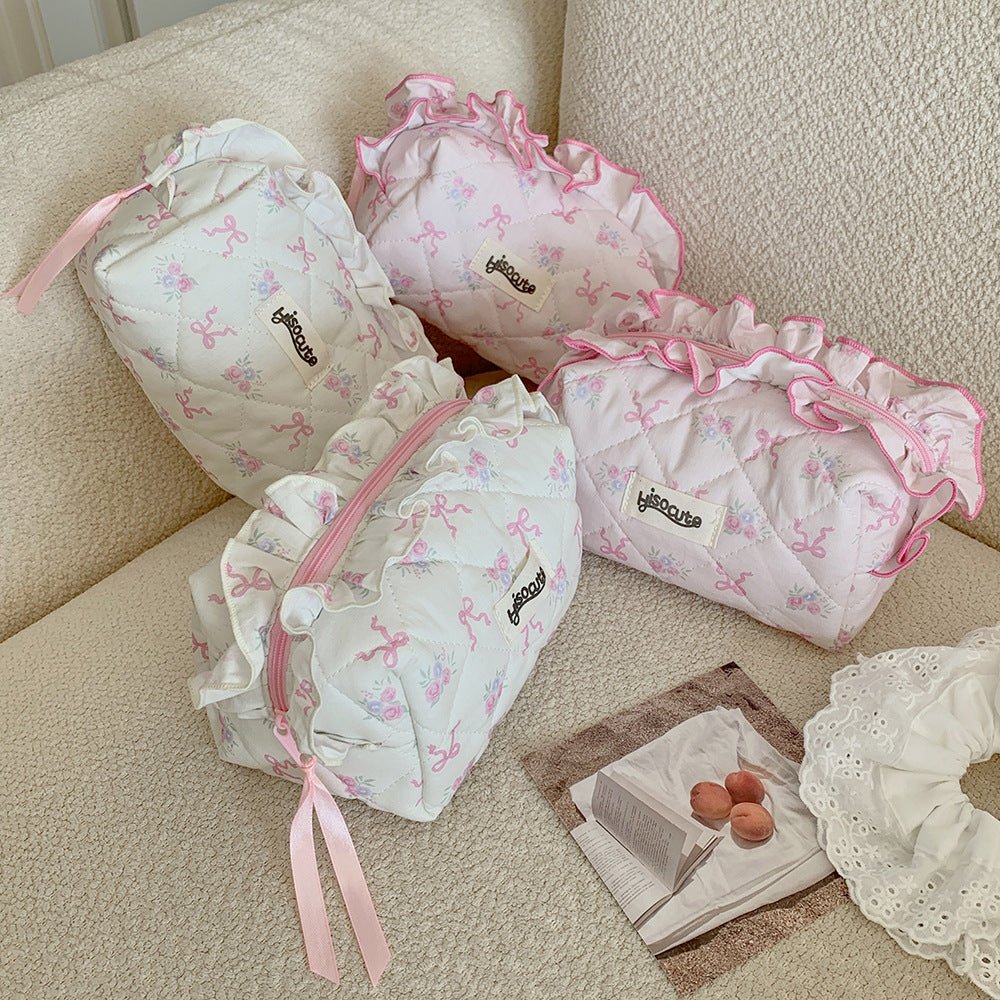 🎀13. Pinteresty Makeup Bag: Pink Tone Floral🫧