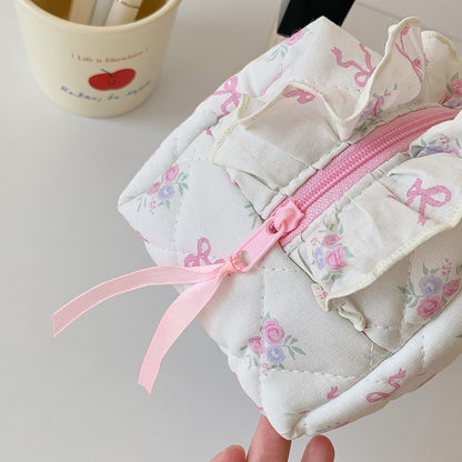 🎀13. Pinteresty Makeup Bag: Pink Tone Floral🫧