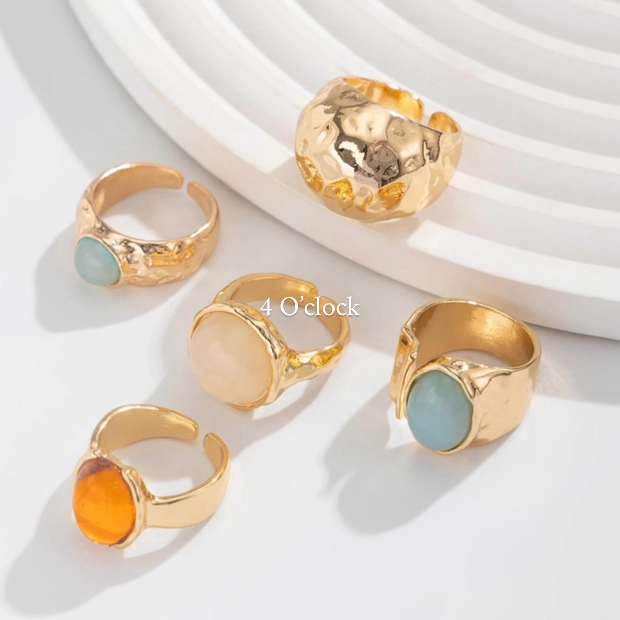 ✨RS05: Maximalistic Acrylic Finger Ring Sets (Golden) - 5pcs✨