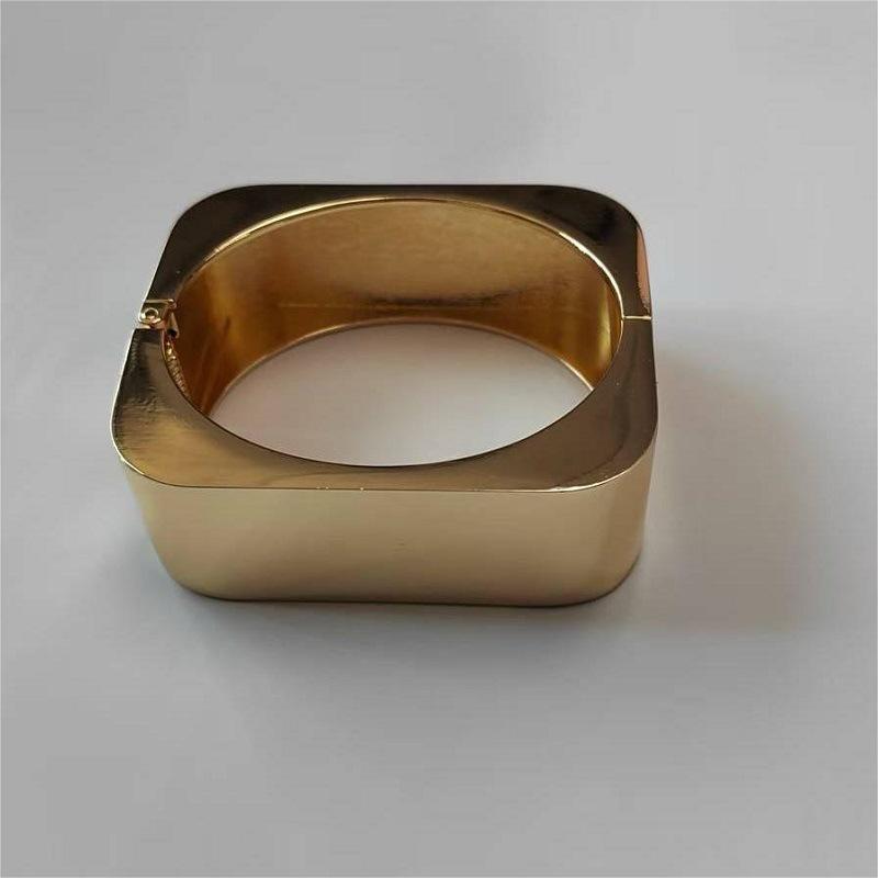 ✨HC46: Handcuff for Stack: Square (Gold)✨
