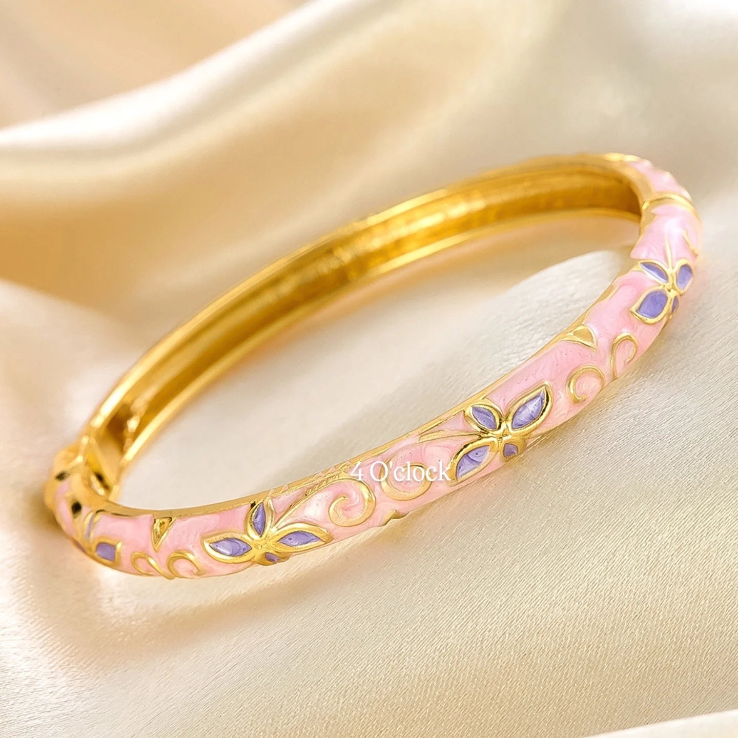 ✨🦢VC126: Vintage Victorian Enamel Bangles : Luminelle 🌸🕯️