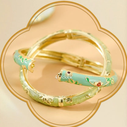 ✨🦢VC118: Vintage Victorian Enamel Bangles : Meadow Soul  🌸🕯️