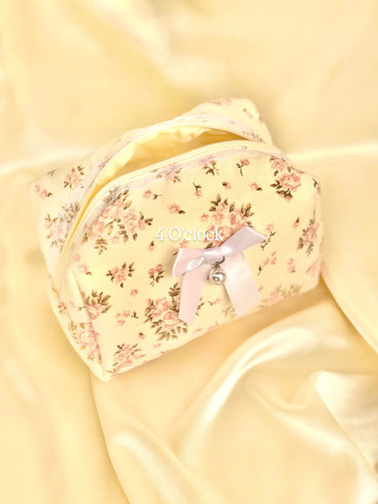 🎀 37.Pinteresty Makeup Bag: Lace Pearl 🫧