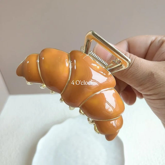 Pinteresty Croissant Hair Claws: Brown